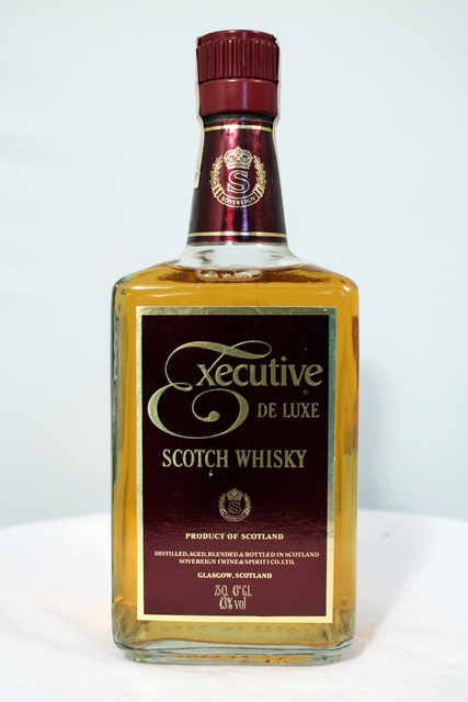 Executive De Luxe Scotch Whisky front image
