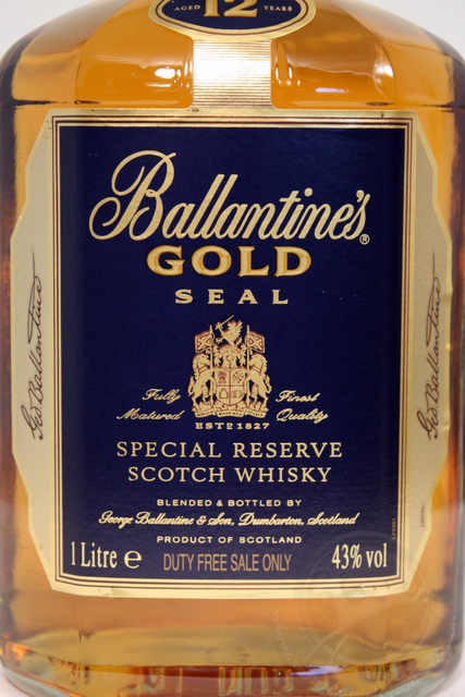 Ballantines Gold Seal front detailed image of bottle