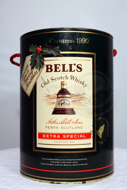Bells Decanter : Christmas 1990 box front image