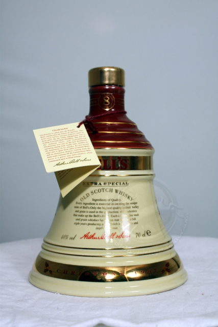 Bells Decanter : Christmas 1997 image of bottle