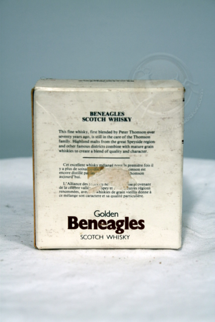 Otter Miniature box rear image