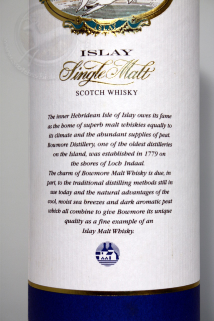 Bowmore rear detailed image of bottle