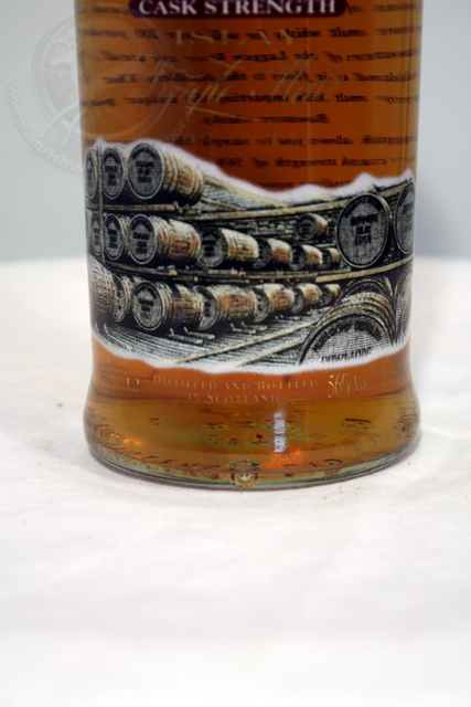 Bowmore Cask Strength rear detailed image of bottle