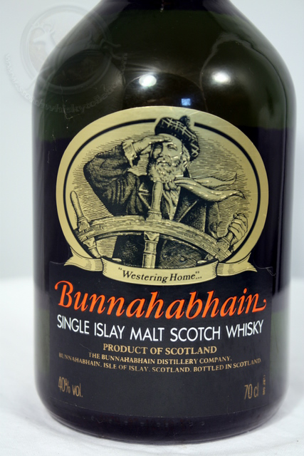 Bunnahabhain front detailed image of bottle