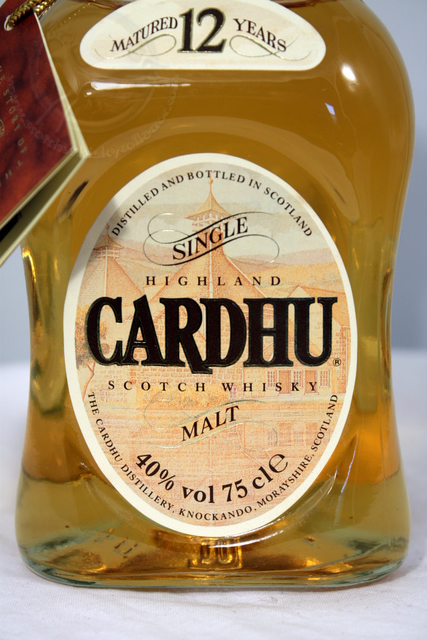 Cardhu front detailed image of bottle