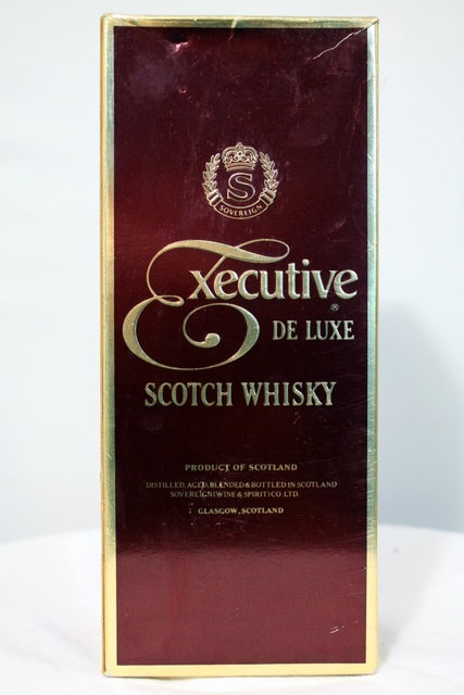 Executive De Luxe Scotch Whisky box front image