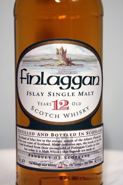 Finlaggan front detailed image of bottle