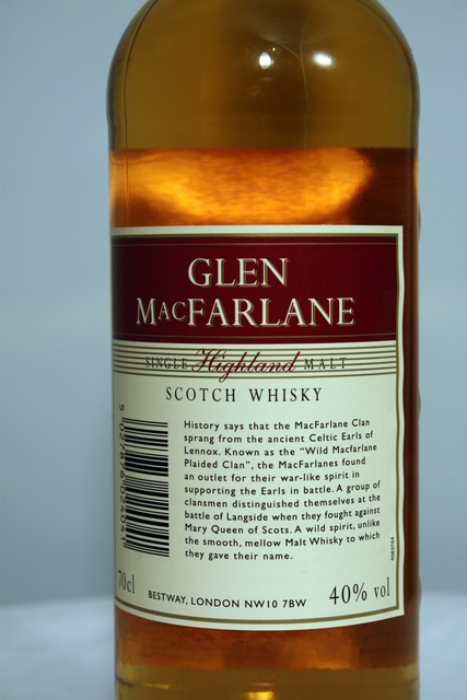 Glen MacFarlane rear detailed image of bottle