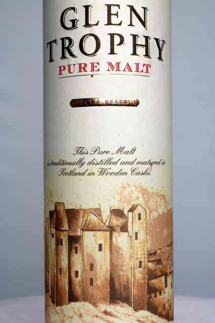 Glen Trophy box front detailed image