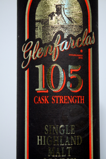 Glenfarclas 105 box front detailed image