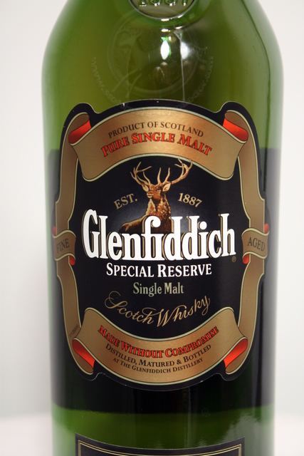 Glenfiddich Special Reserve front detailed image of bottle