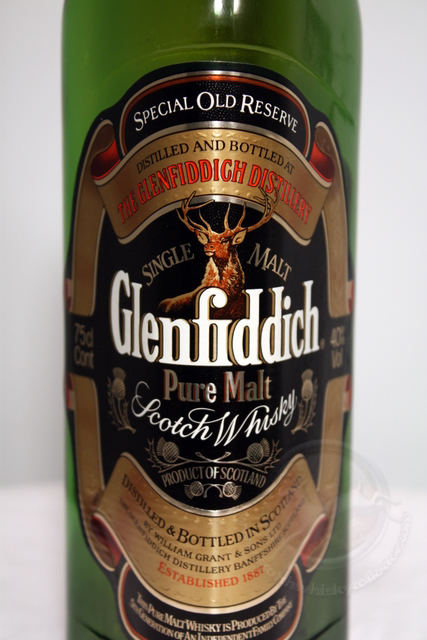 Glenfiddich Special Old Reserve front detailed image of bottle