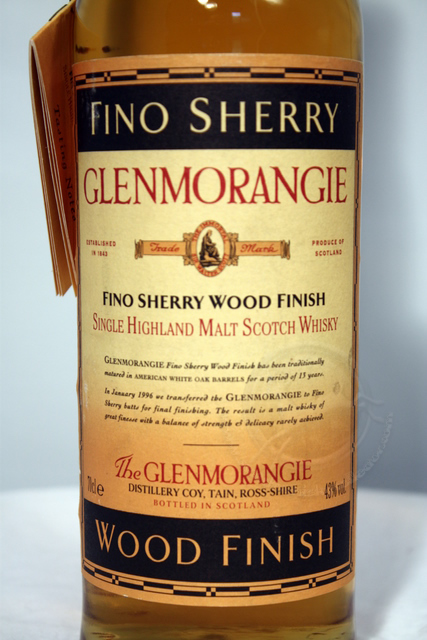 Glenmorangie Fino Sherry front detailed image of bottle