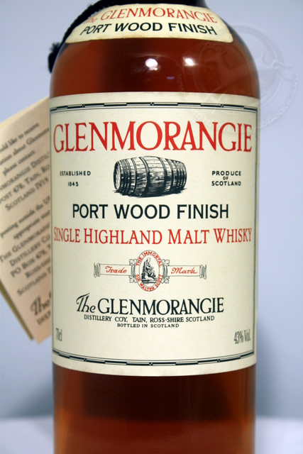 Glenmorangie Port wood front detailed image of bottle
