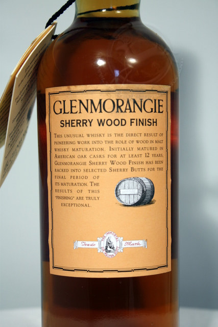 Glenmorangie Sherry Wood rear detailed image of bottle