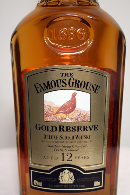 The Famous Grouse Gold Reserve front detailed image of bottle