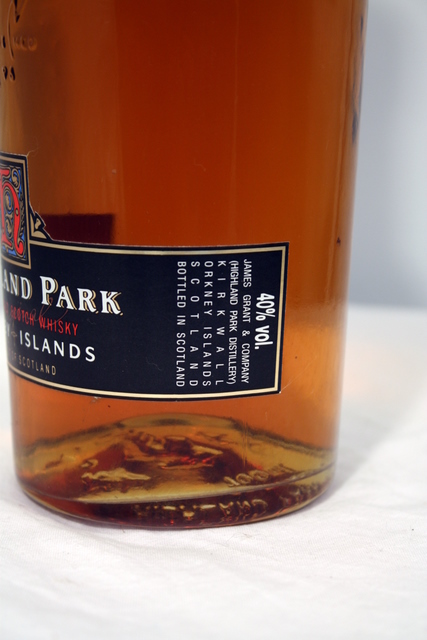 Highland Park front detailed image of bottle