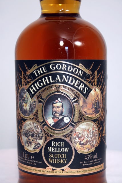 The Gordon Highlanders front detailed image of bottle