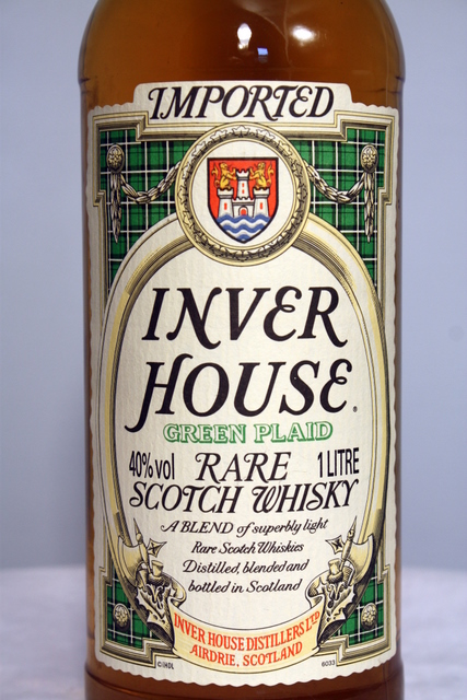 Inver House Green Plaid front detailed image of bottle