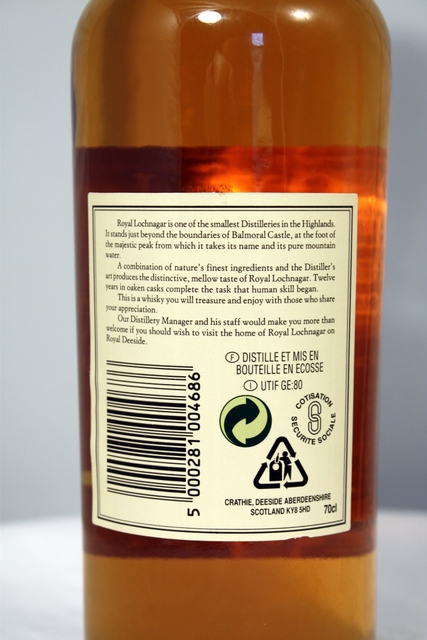 Royal Lochnagar rear detailed image of bottle