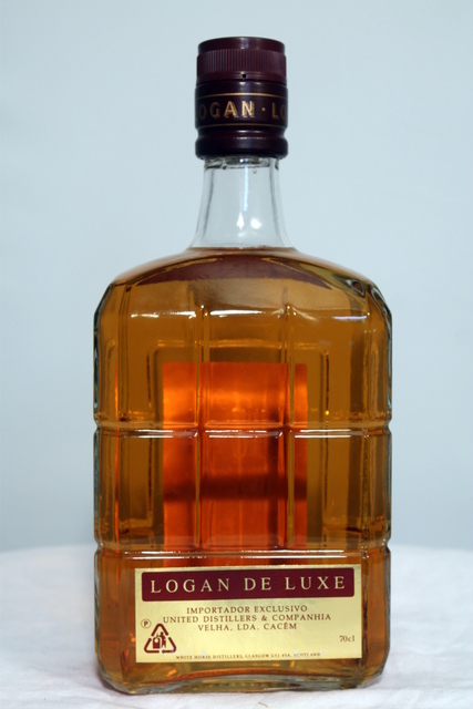 Logan De Luxe image of bottle