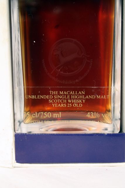 Macallan 1962 Decanter front detailed image of bottle