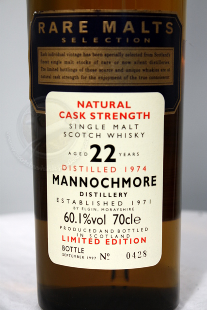 Mannochmore 1974 front detailed image of bottle