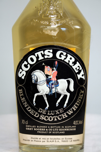 Scots Grey front detailed image of bottle