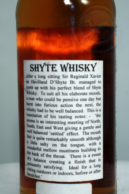 Shyte Whisky rear detailed image of bottle