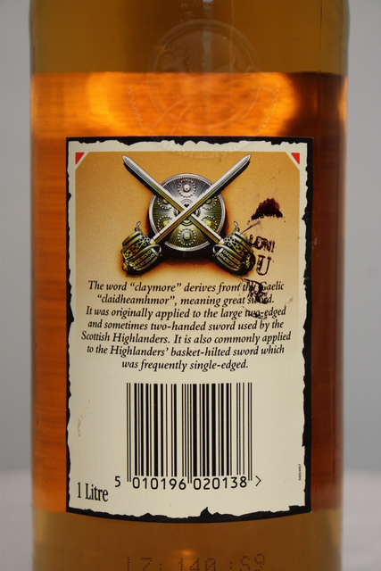 The Claymore rear detailed image of bottle